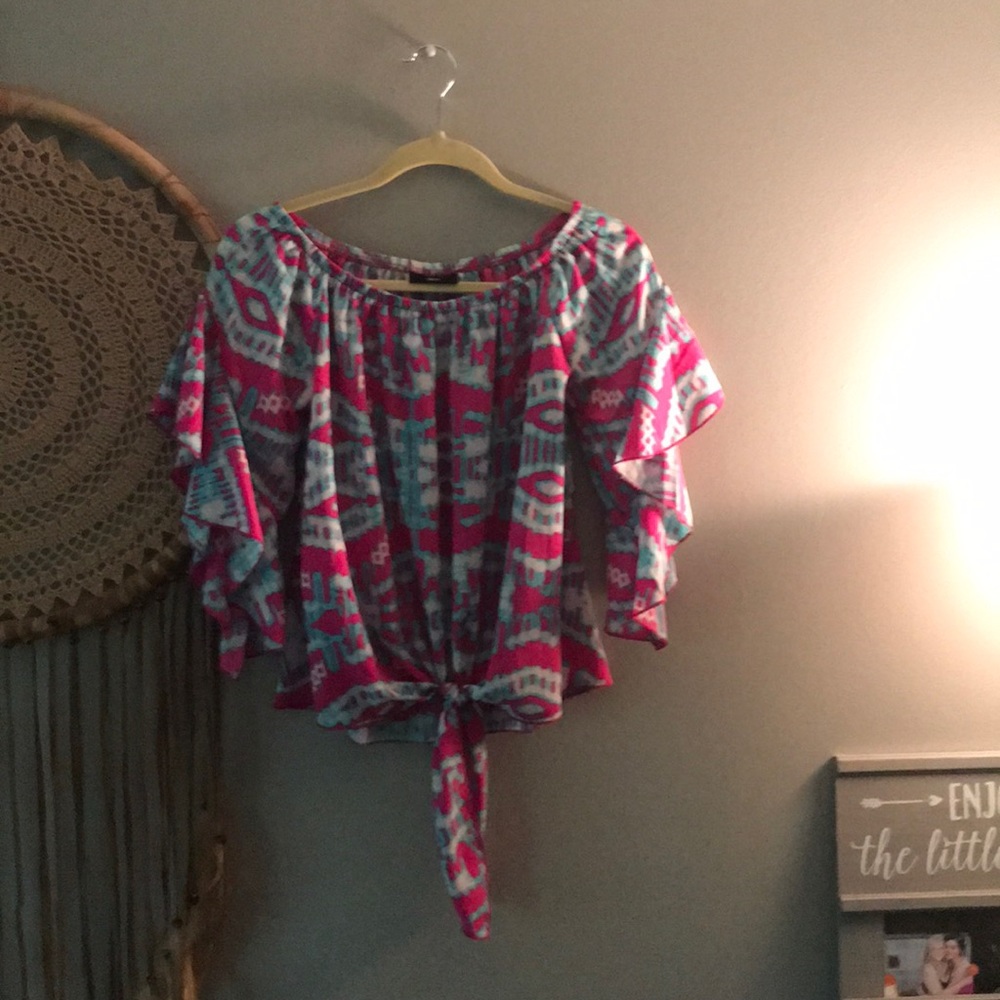Off shoulder top from Vici’s!